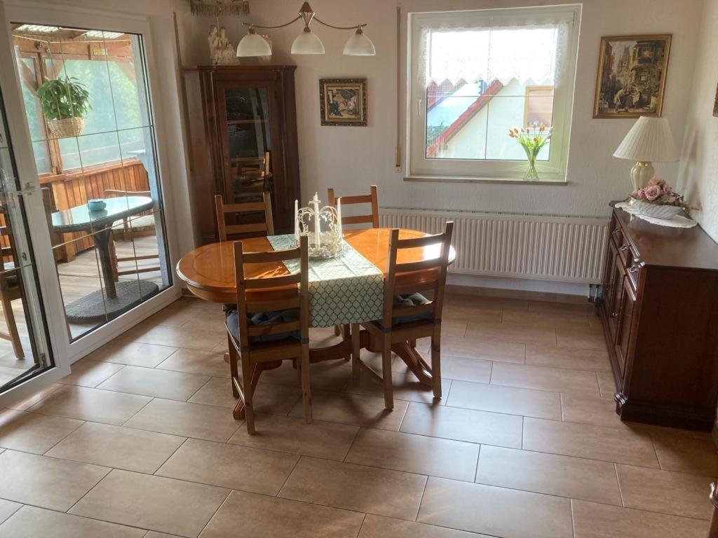 Gaestezimmer Zum Waldsachsener Grund Meerane Esterno foto