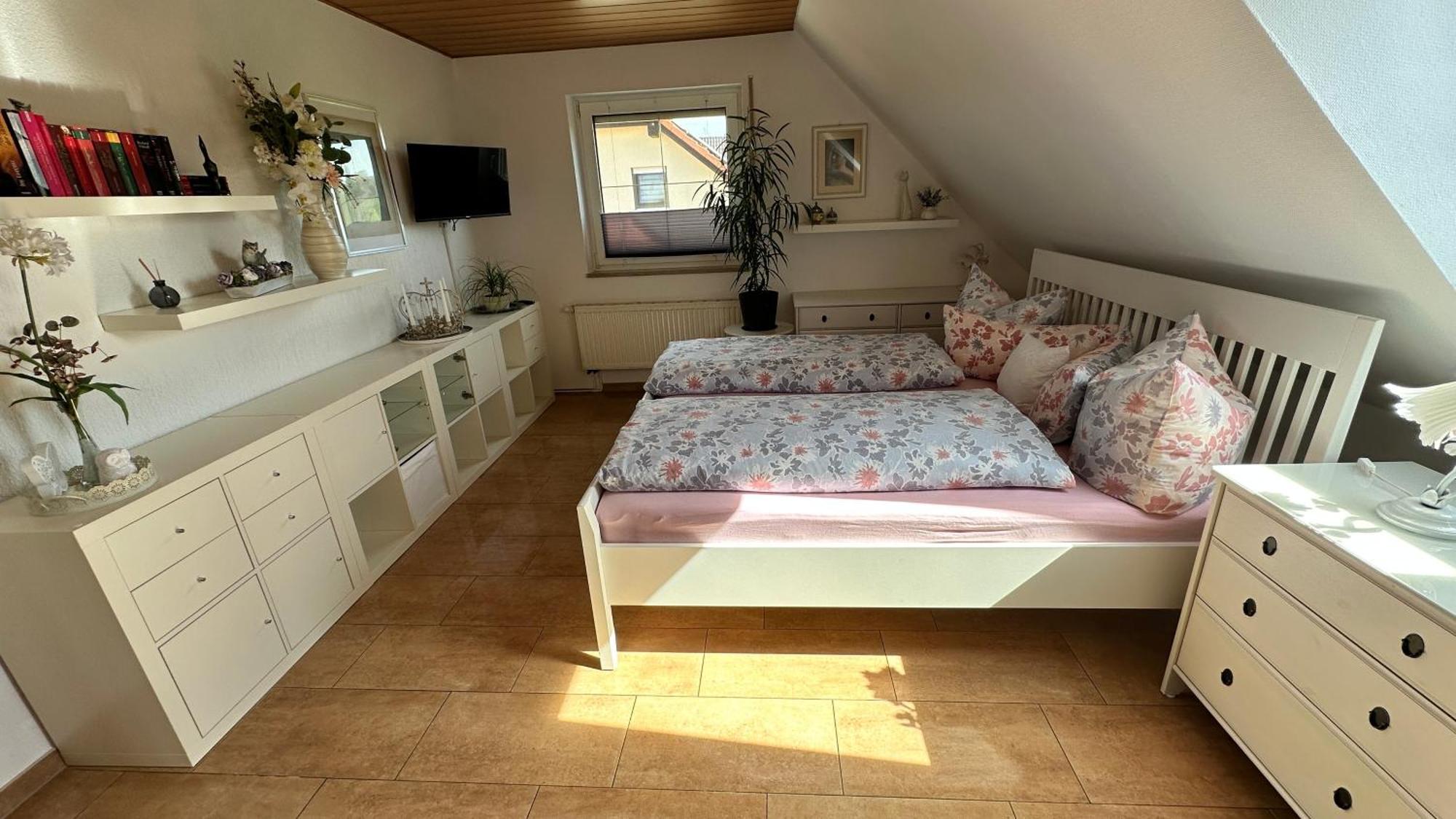 Gaestezimmer Zum Waldsachsener Grund Meerane Esterno foto